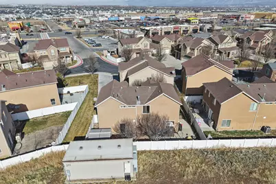 5103 W London Bay Dr, Riverton, UT 84096 - Photo 37