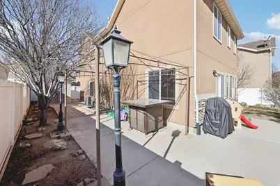 5103 W London Bay Dr, Riverton, UT 84096 - Photo 27