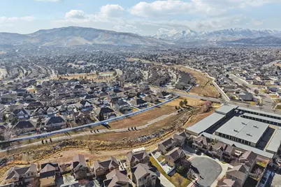 5103 W London Bay Dr, Riverton, UT 84096 - Photo 43