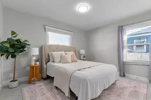 230 S Lakeview Dr E, Clearfield, UT 84015 - Photo 9