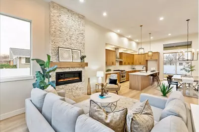 7044 S 1700 E, Cottonwood Heights, UT 84121 - Photo 7