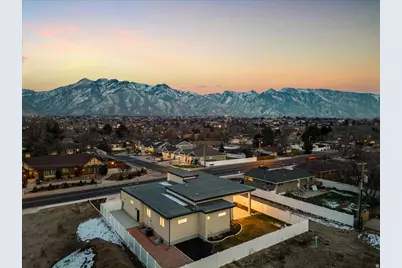 7044 S 1700 E, Cottonwood Heights, UT 84121 - Photo 43