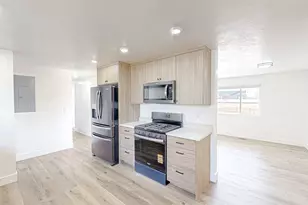 1361 E 400 S, Springville, UT 84663 - Photo 9