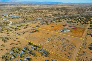 4650 W Bluebell Rd, Roosevelt, UT 84066 - Photo 1