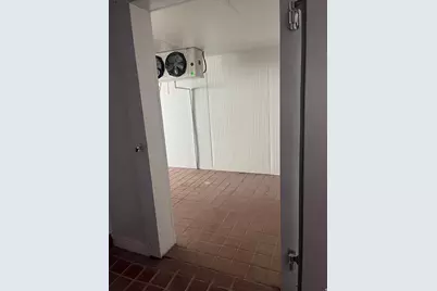 872 S State St, Salt Lake City, UT 84111 - Photo 11