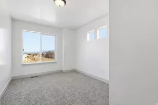 856 E 250 N, Hyrum, UT 84319 - Photo 11