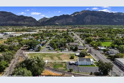 768 W 24th St, Ogden, UT 84401 - Photo 23