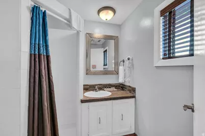 190 N 300 W, Kanab, UT 84741 - Photo 11