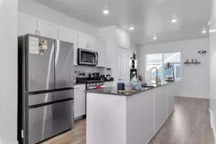 1098 E Quarterdeck Way, Saratoga Springs, UT 84045 - Photo 11