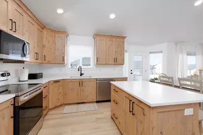 1245 N Clemente Way, Tooele, UT 84074 - Photo 11