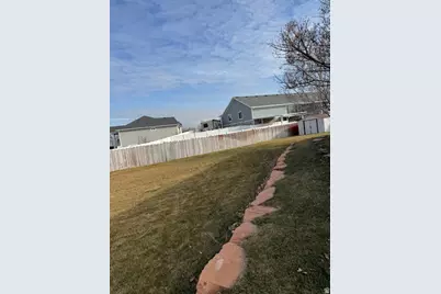 6616 W Fanfare Ct, West Valley, UT 84128 - Photo 25