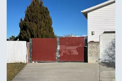 6616 W Fanfare Ct, West Valley, UT 84128 - Photo 3