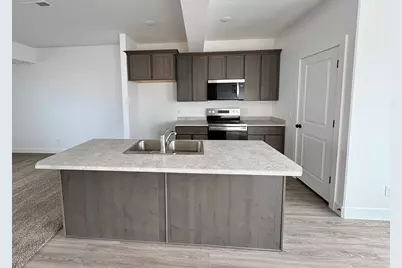 602 W Caroles Way #13, Tooele, UT 84074 - Photo 5