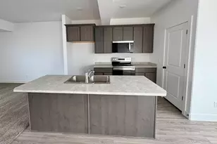 602 W Caroles Wy, Tooele, UT 84074 - Photo 5