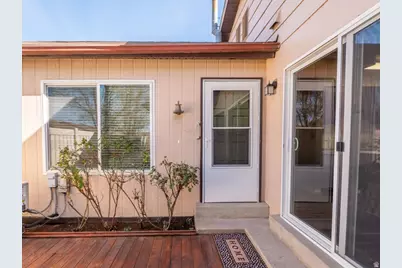 621 E Coachman Way, Riverdale, UT 84405 - Photo 5