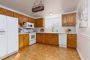 1640 E Mateo Way S, Holladay, UT 84117 - Photo 7