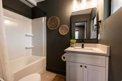 937 E 300 S, Salt Lake City, UT 84101 - Photo 39