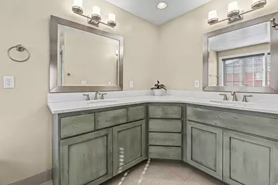 10734 S Indigo Sky Way, South Jordan, UT 84009 - Photo 17