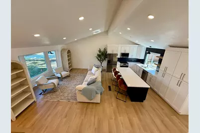 2078 E 10140 S, Sandy, UT 84092 - Photo 3