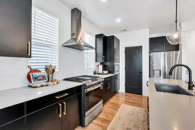 507 W 620 N, Centerville, UT 84014 - Photo 3