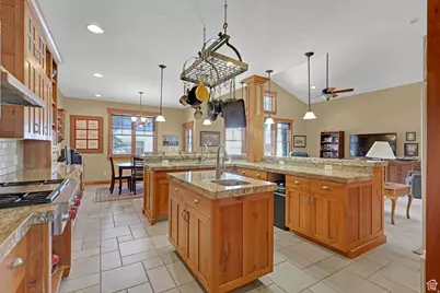 315 S Bear Lake Blvd, Garden City, UT 84028 - Photo 15