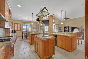 315 S Bear Lake Blvd, Garden City, UT 84028 - Photo 15