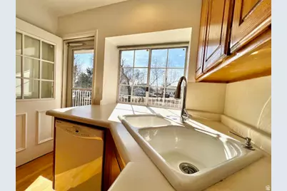 3434 S Brook View Ln, Salt Lake City, UT 84106 - Photo 9