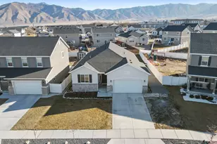 1622 N Baen Way E, Tooele, UT 84074 - Photo 3