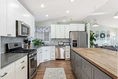 9327 S Uinta Hills Dr, West Jordan, UT 84088 - Photo 21