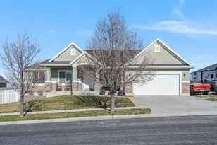 366 W Sky Hawk Way, Elk Ridge, UT 84651 - Photo 1