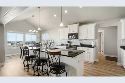 366 W Sky Hawk Way, Elk Ridge, UT 84651 - Photo 3