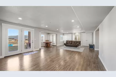 366 W Sky Hawk Way, Elk Ridge, UT 84651 - Photo 21