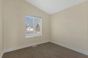 338 N 1090 W, Hyrum, UT 84319 - Photo 21