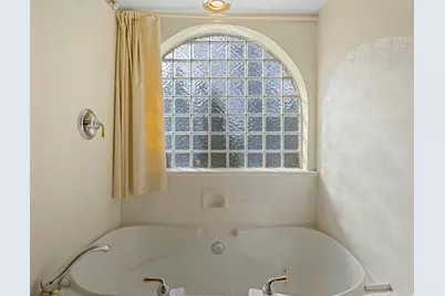 338 N 1090 W, Hyrum, UT 84319 - Photo 19