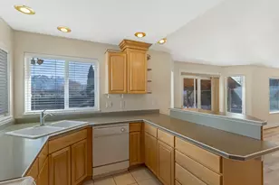 338 N 1090 W, Hyrum, UT 84319 - Photo 11