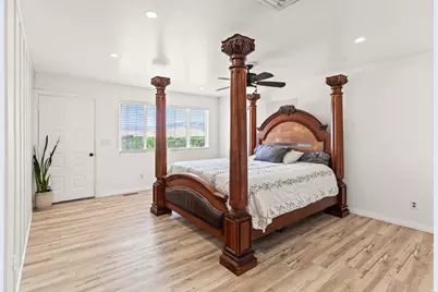 225 S 300 W, Redmond, UT 84652 - Photo 11