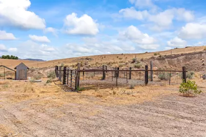 225 S 300 W, Redmond, UT 84652 - Photo 53