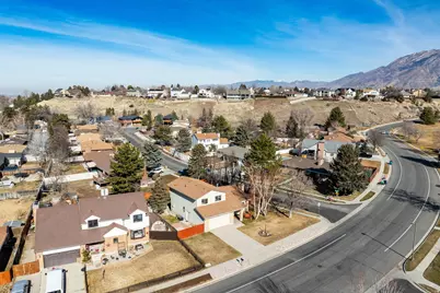 9206 S Sterling Dr, Sandy, UT 84093 - Photo 27