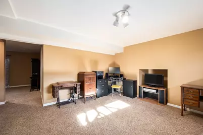 9206 S Sterling Dr, Sandy, UT 84093 - Photo 25