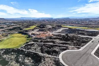 2442 S South Village Dr #8B, Santa Clara, UT 84765 - Photo 7