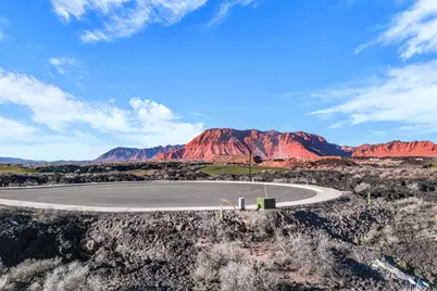 2442 S South Village Dr #8B, Santa Clara, UT 84765 - Photo 11