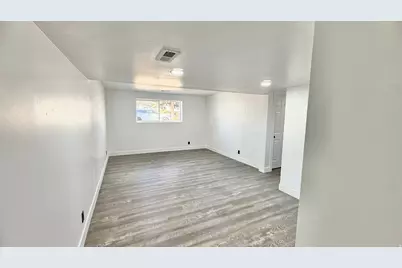 5545 S 5180 W, Kearns, UT 84118 - Photo 19