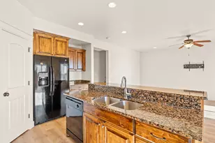 233 E Baycrest Dr, Saratoga Springs, UT 84045 - Photo 17