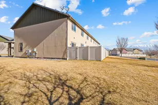 233 E Baycrest Dr, Saratoga Springs, UT 84045 - Photo 41