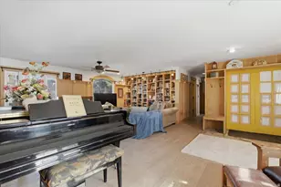 1133 E Wright Way, Sandy, UT 84094 - Photo 3