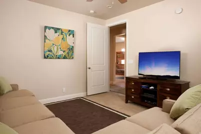 2063 N Coral Ridge Dr, Washington, UT 84780 - Photo 15