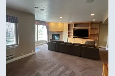 4308 S Wander Ln E, Holladay, UT 84124 - Photo 15