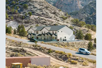 421 E White Sands Way #B, Orderville, UT 84758 - Photo 3