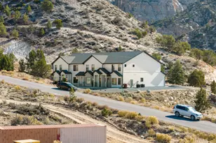 421 E White Sands Way, Orderville, UT 84758 - Photo 3