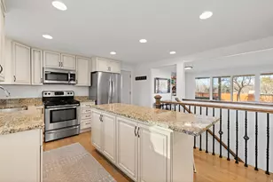 1611 E Deauville Ave S, Murray, UT 84121 - Photo 7